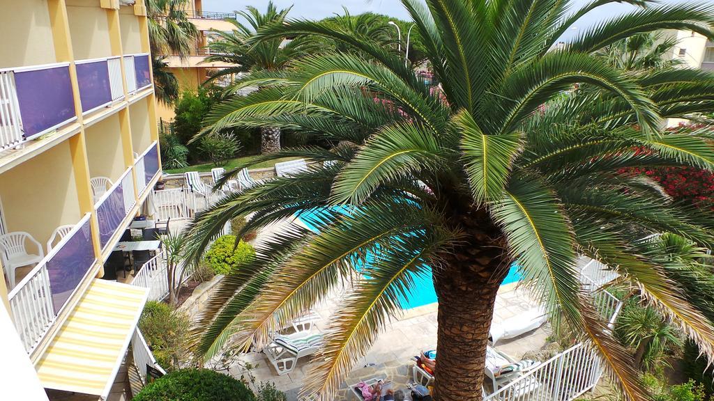 Hotel Albizzia Валра-Плаж Екстериор снимка